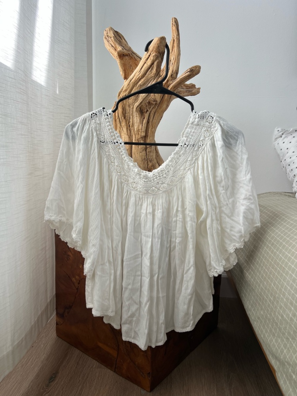 Anthropologie Boho Crochet White Women’s Peasant Top - XS